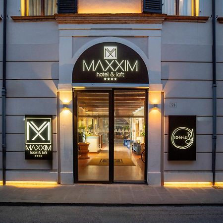 Maxxim Hotel & Loft Феррара Екстер'єр фото