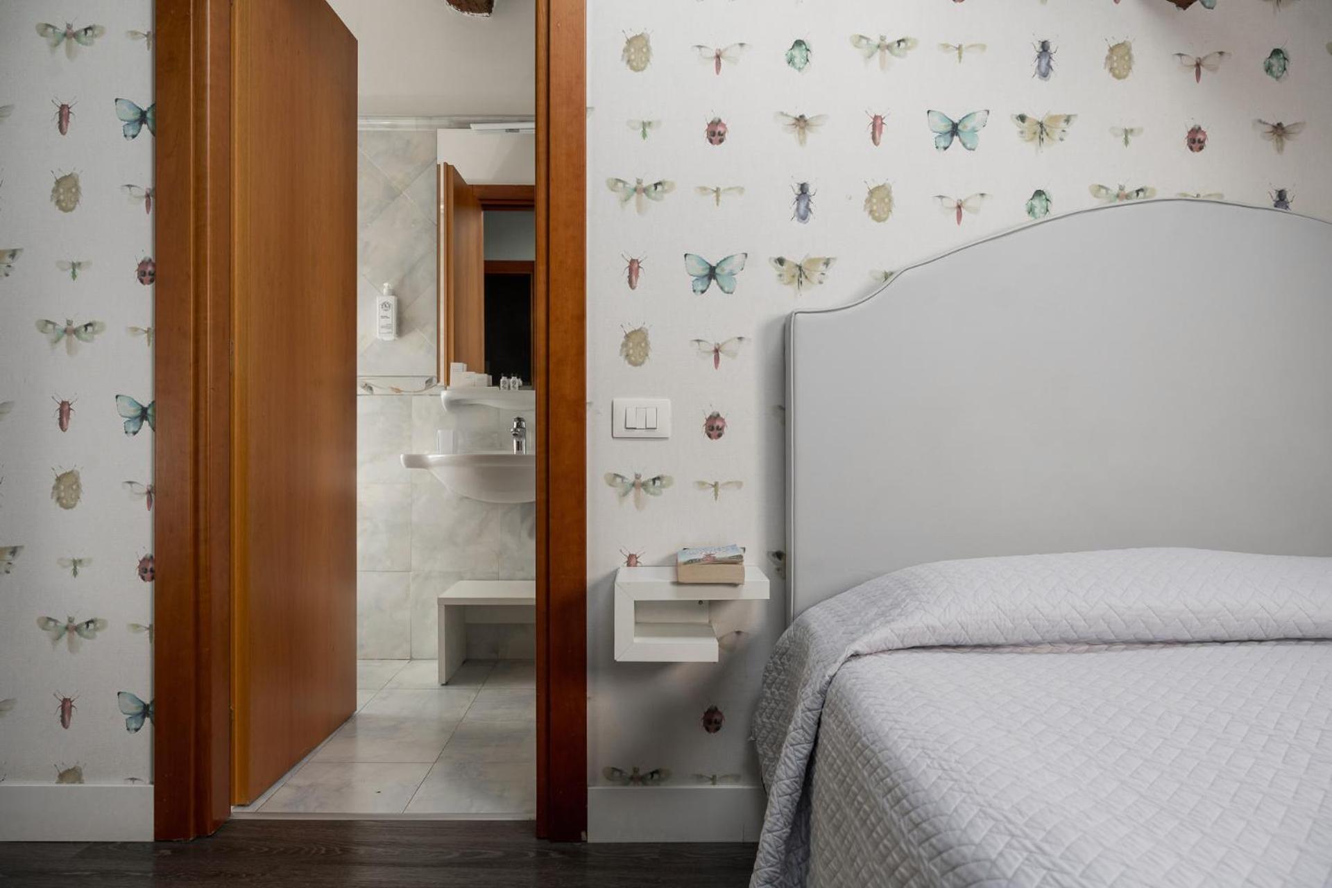 Maxxim Hotel & Loft Феррара Екстер'єр фото