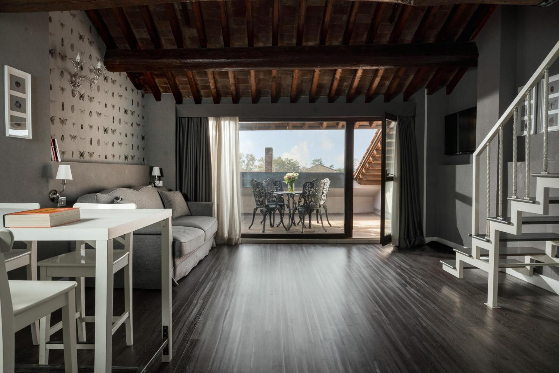 Maxxim Hotel & Loft Феррара Екстер'єр фото
