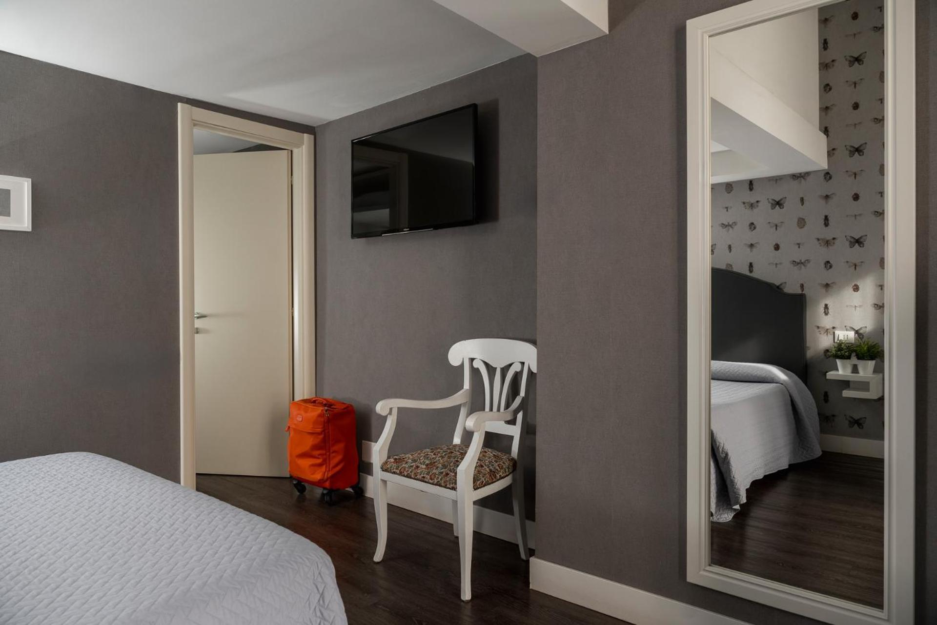 Maxxim Hotel & Loft Феррара Екстер'єр фото