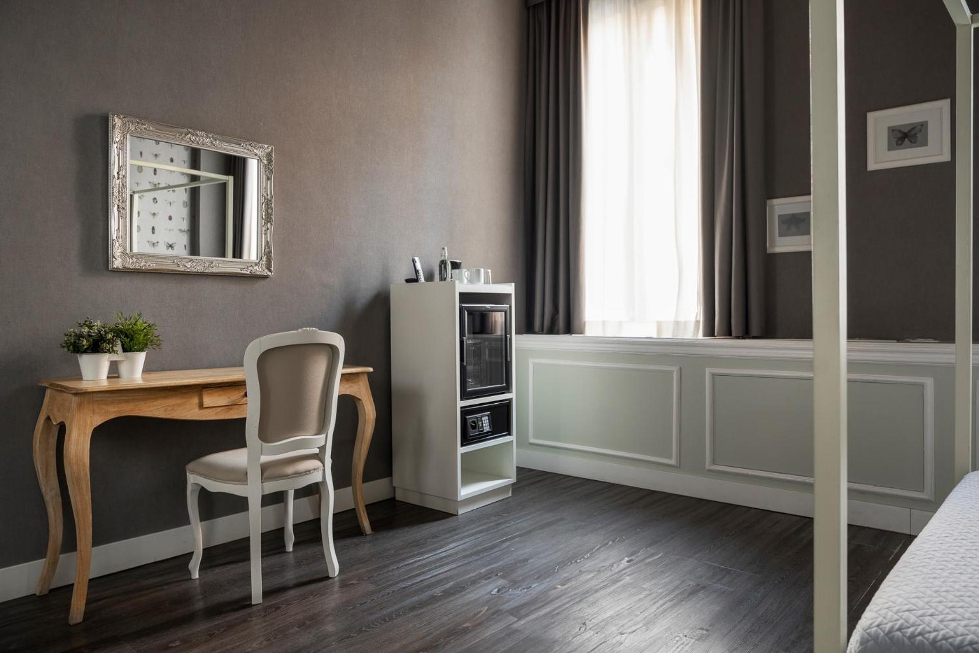 Maxxim Hotel & Loft Феррара Екстер'єр фото
